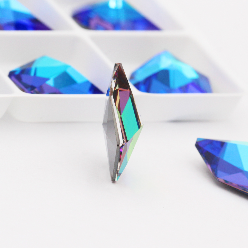 Astrobox K9 Ice Cube Crystal S - Art Craft Upholstery recensione e prezzo