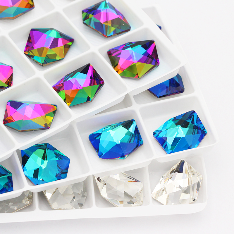Astrobox K9 Ice Cube Crystal S - Art Craft Upholstery recensione e prezzo