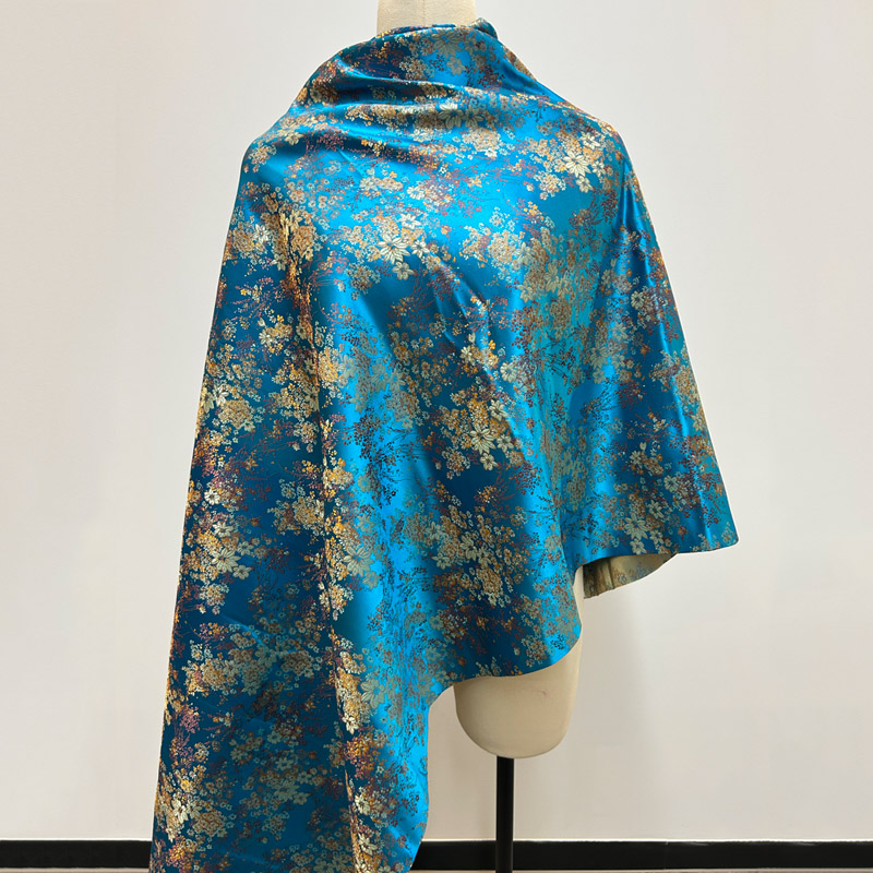 Pre-cut Vibrant Shiny Floral S - Art Craft Upholstery recensione e prezzo