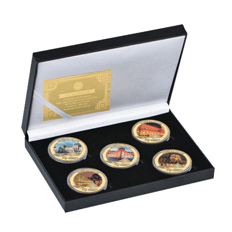 Louvre Museum Gold Foil Commem - Art Craft Museum recensione e prezzo
