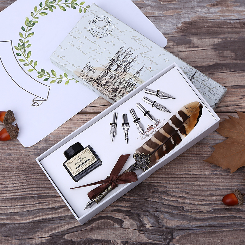 Retro Feather Dip Pen Writing  - Calligraphy Pen Set recensione e prezzo